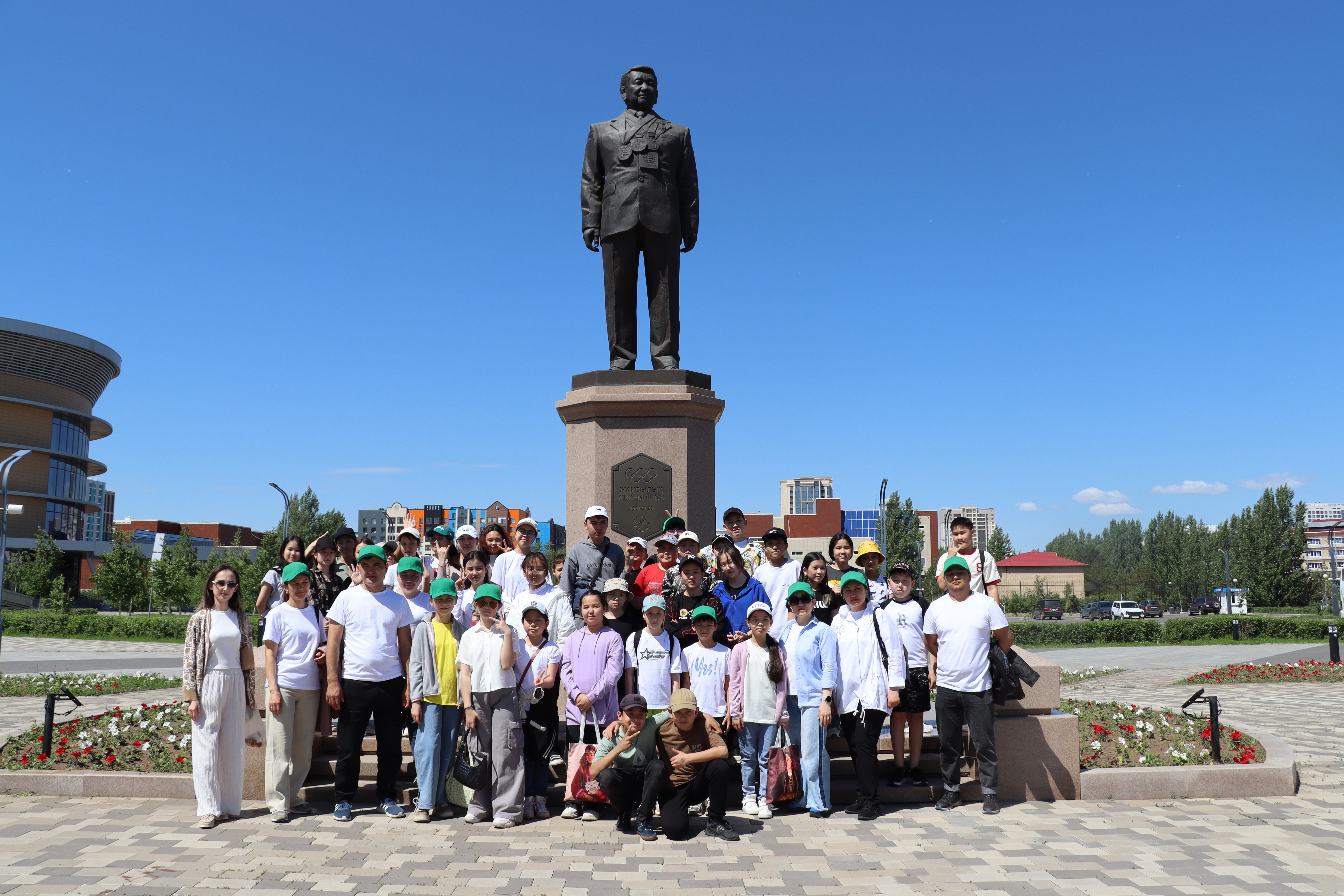 №79 мектеп-лицейінің балалары Ж. Үшкемпіров атындағы жекпе-жек сарайын аралады