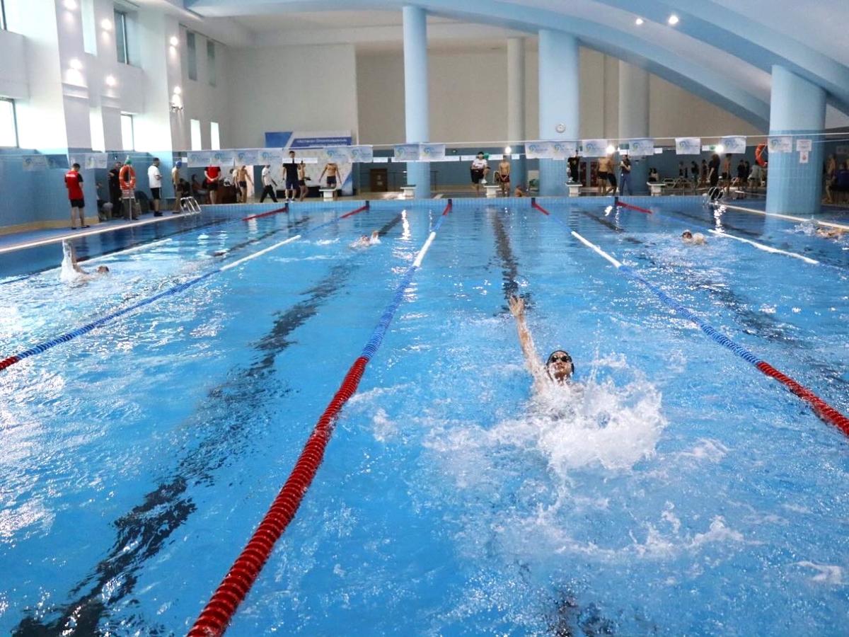 CHILDREN'S SWIMMING TOURNAMENT!