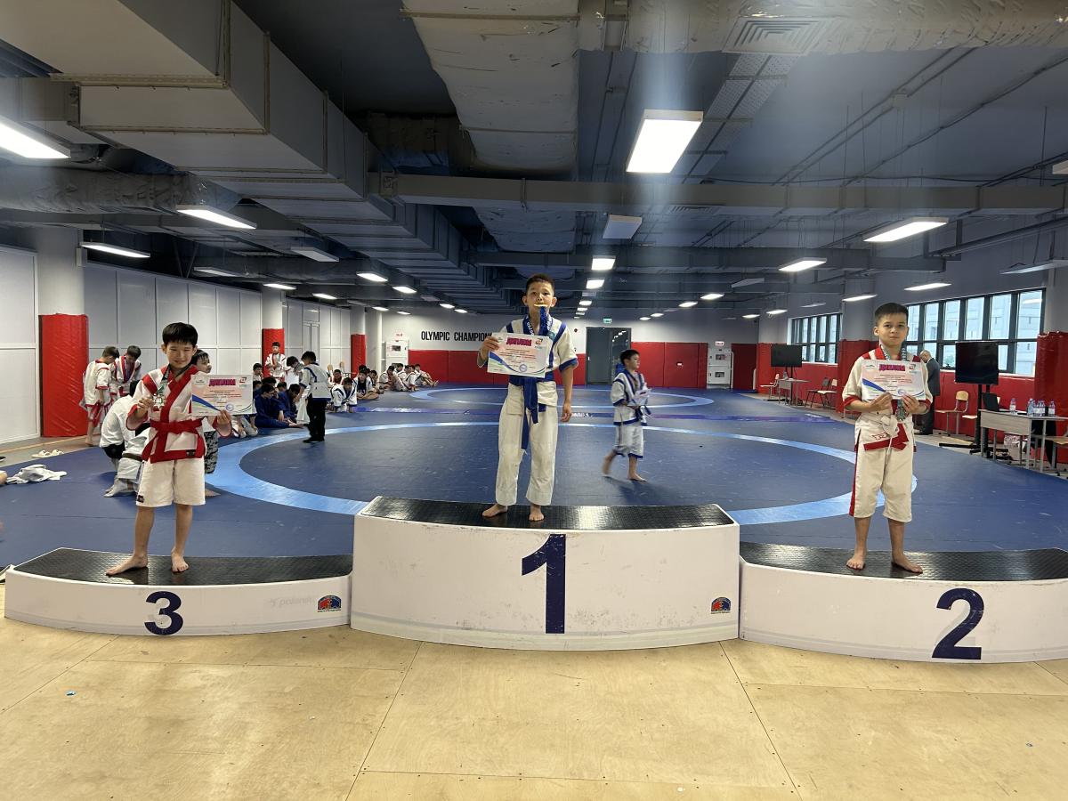 1st year students of the QK-group undergo a two-week practice according to the summer program